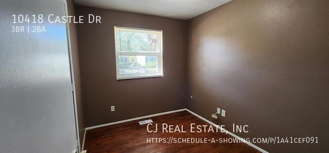 Building Photo - 10418 Castle Dr