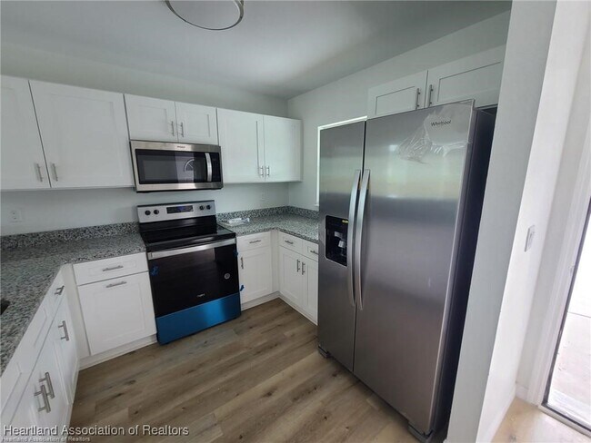 Building Photo - 6950 San Benito Dr