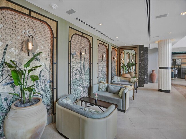 Building Photo - 1100 West Ave