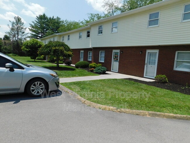 Building Photo - 152 Cardinal Wy