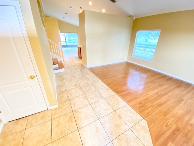 Building Photo - SPACIOUS HOME IN KISSIMMEE, FLORIDA!