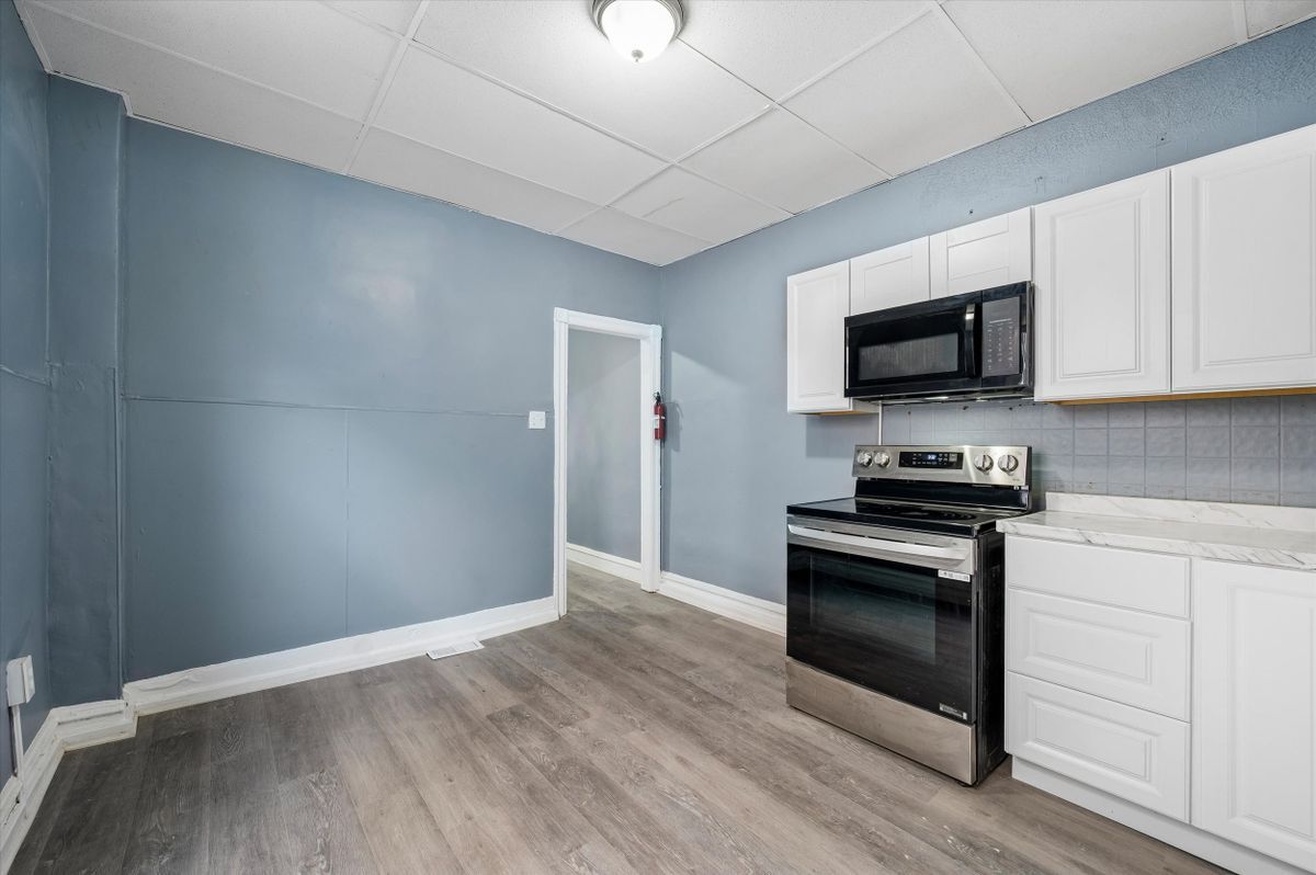 Building Photo - 1110 Morton Ave