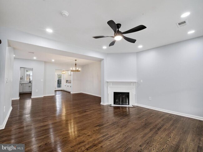Building Photo - 4107 4th St NW