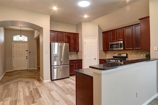 Building Photo - 2804 Cascade Cove Dr