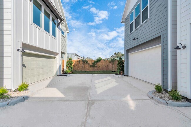 Building Photo - 11 Wellford St