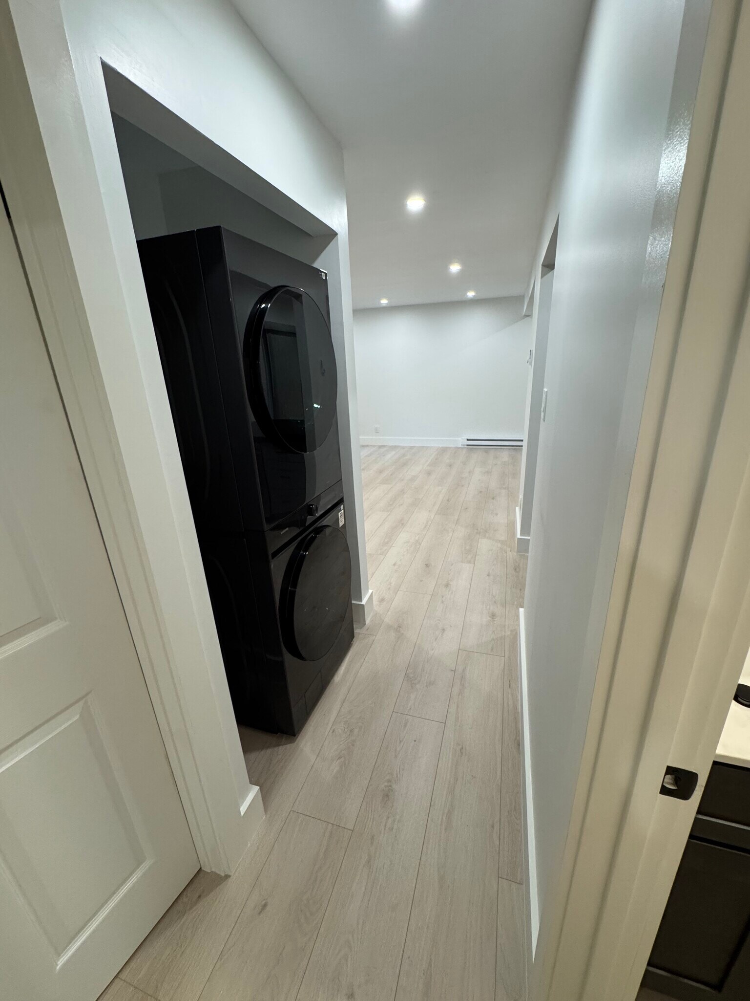 Building Photo - 603 Woodside Way