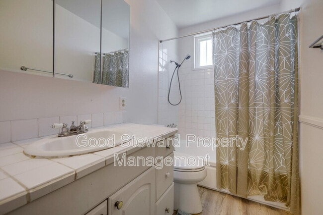 Building Photo - 10321 Courtright Rd