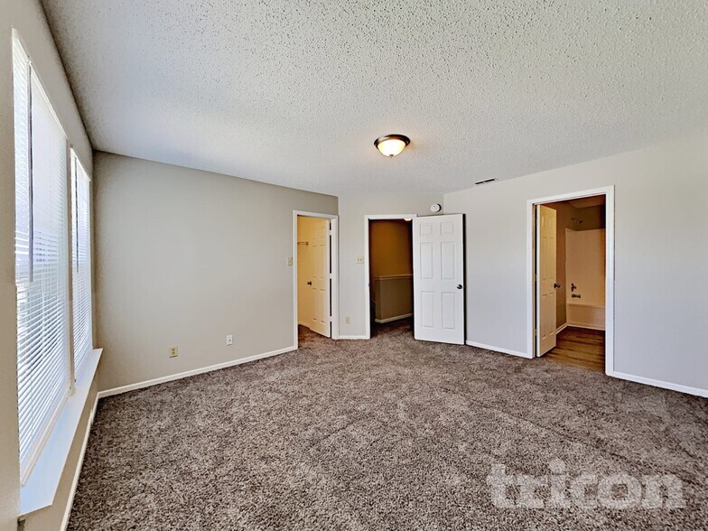 Building Photo - 779 Fern St