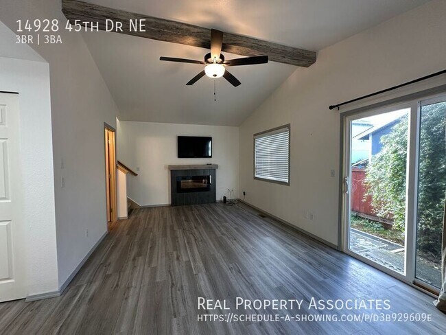 Building Photo - 14928 45th Dr NE