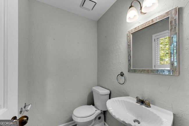 Building Photo - 1427 Old Virginia Ct SE