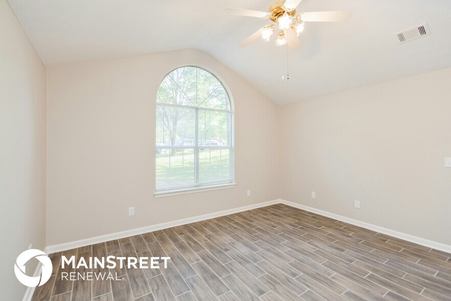 Building Photo - 65 Laurel Ridge Ct