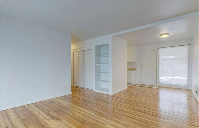 Building Photo - Charming Single-Family Home in Virginia Village, Denver