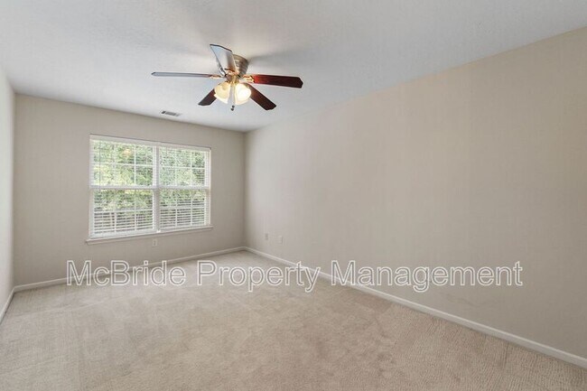 Building Photo - 429 Snead Way