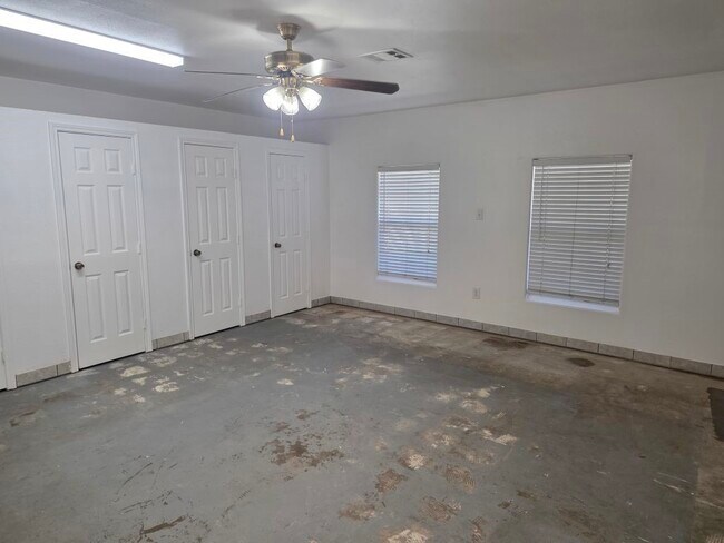 Building Photo - 13600 FM1314