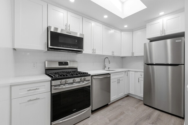 Building Photo - 56 S Highland Ave