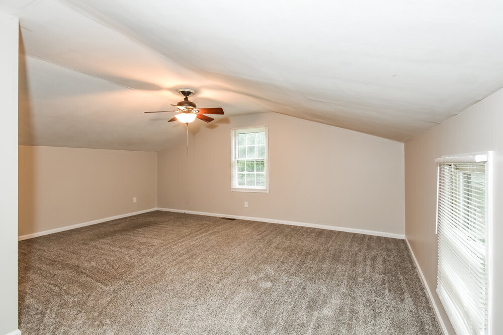 Building Photo - 3332 Chesterfield Ct