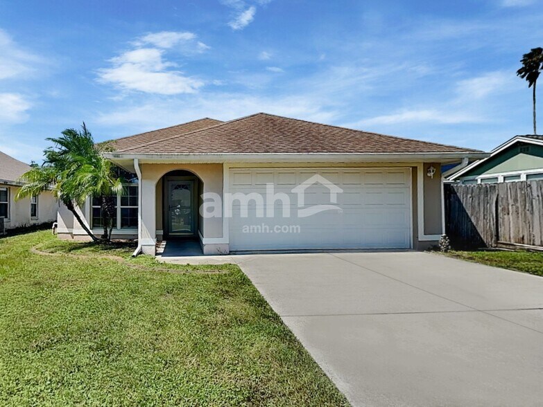 Primary Photo - 2465 Saint Pauls Dr