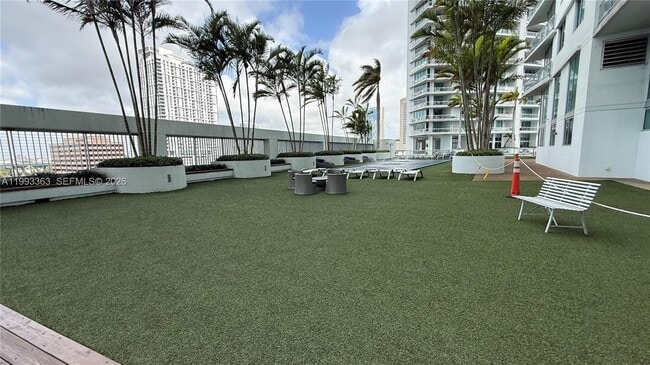 Building Photo - 92 SW 3rd St