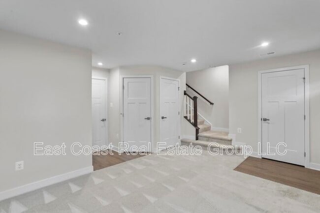 Building Photo - 323 Patterson Pk Rd