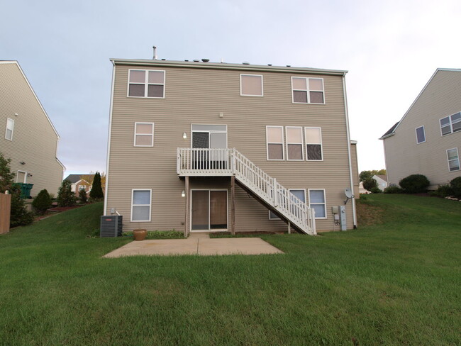 Building Photo - 8116 Bluestem Ave