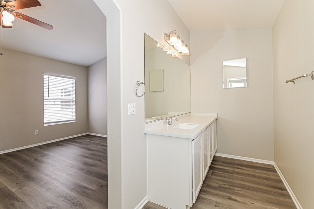 Building Photo - 5912 Crumbling Ridge St