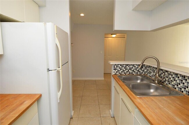 Building Photo - 8645 Fancy Finch Dr