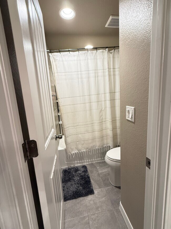 Building Photo - 5491 Paddington Creek Pl