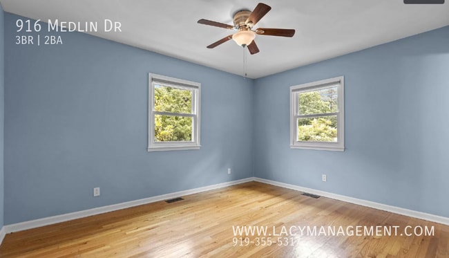 Building Photo - 916 Medlin Dr