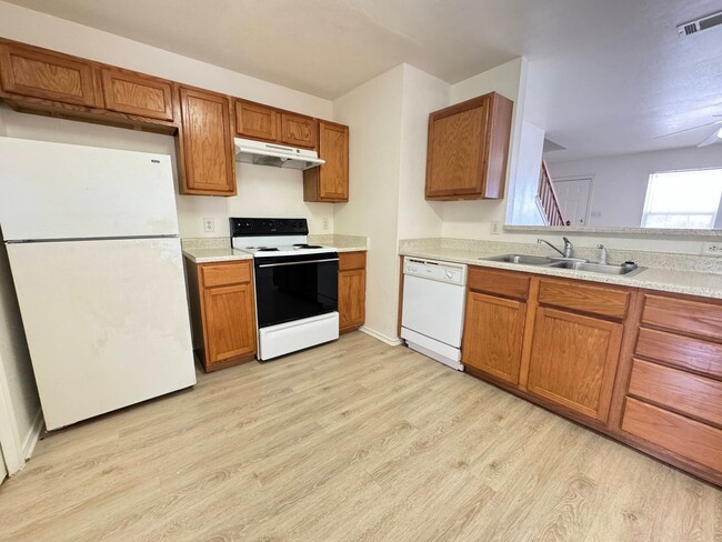 Building Photo - 3608 Malibu Ln