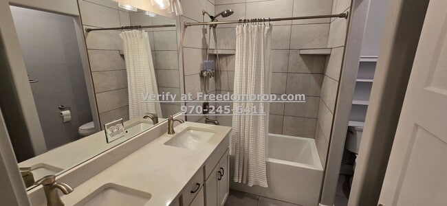 Building Photo - Beautiful 2 Primary bedrooms!!!! 2.5 bath Townhome in North Grand Junction near 24 1/2 rd