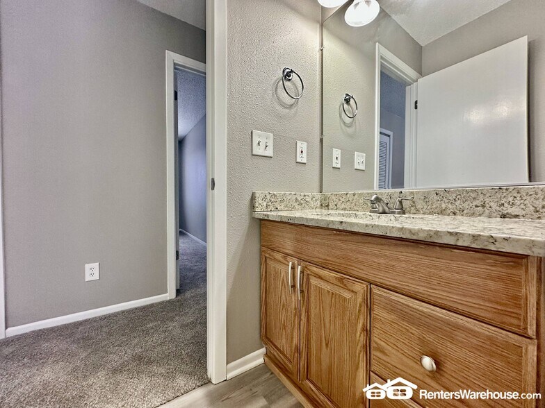 Building Photo - 1933 E 25th St