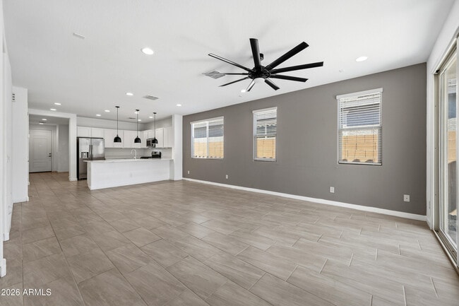 Building Photo - 1627 W Estes Way