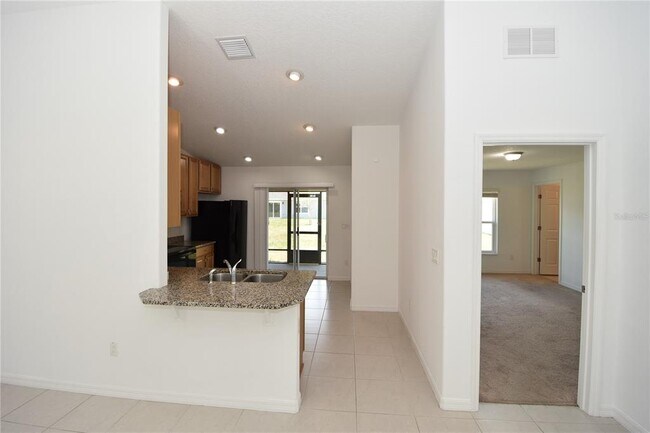 Building Photo - 31 Rosecroft Ln