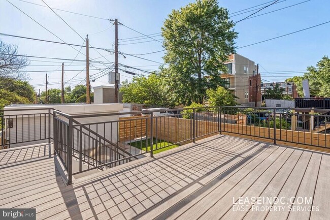 Building Photo - 4012 5th St NW