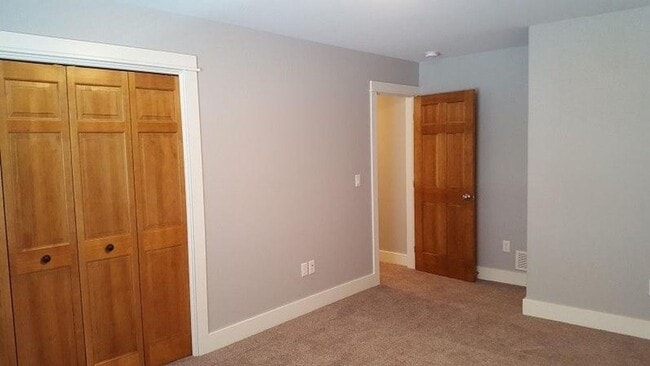 Building Photo - 2928 Warbler Way