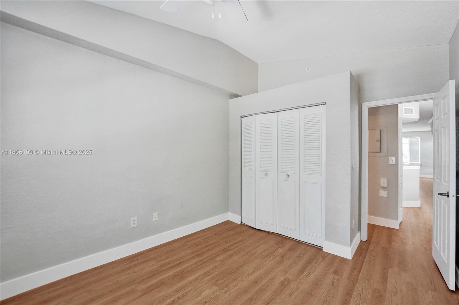 Building Photo - 781 SW 148th Ave
