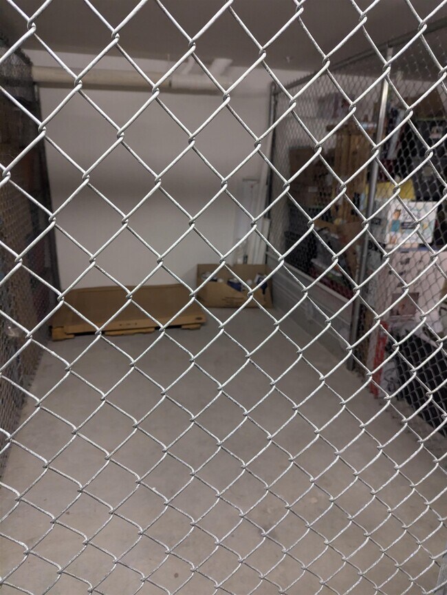 Building Photo - 4 Crestview Cir