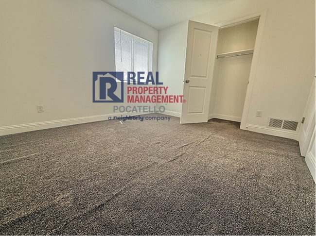 Building Photo - Beautiful 3 bed 2 bath house - 2 car Garage
