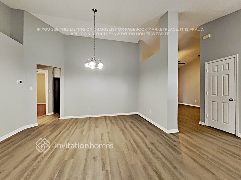 Building Photo - 10600 Sandridge Ct