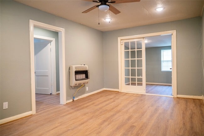 Building Photo - 505 Sikes St