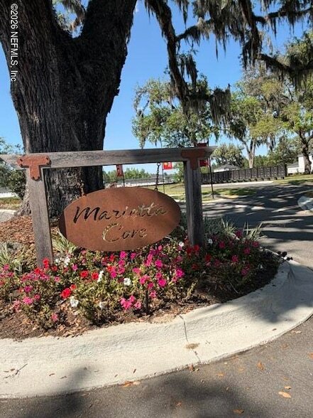 Building Photo - 915 Cedar Slough Dr