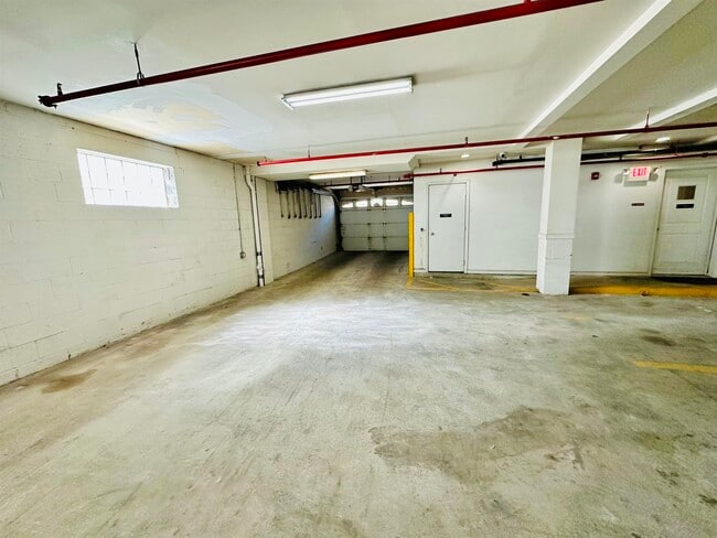 Building Photo - 6708 Jackson St