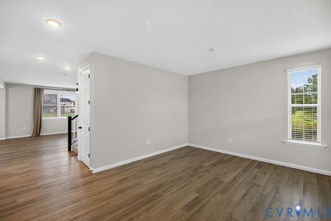 Building Photo - 7040 Paine Pl