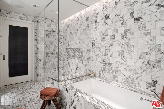 Building Photo - 8420 W Sunset Blvd