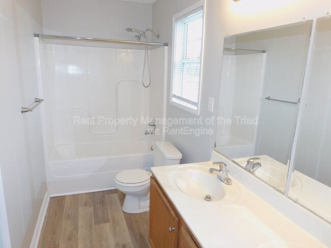 Building Photo - 1301 Nealtown Rd