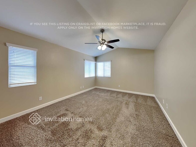 Building Photo - 1140 N Leoma Ln