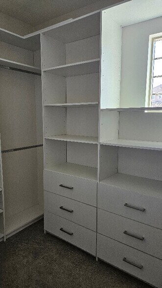 Building Photo - 16118 Veridian Cir