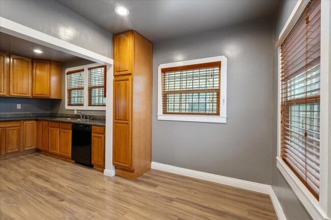 Building Photo - 2672 77th Ave