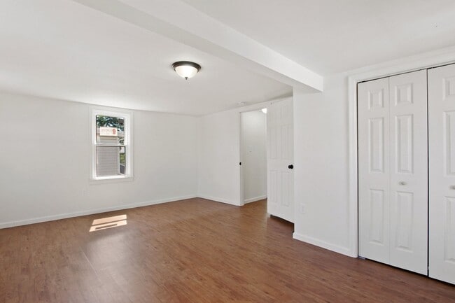 Building Photo - Coming Soon- Charming 2 Bedroom, 1.5 Bath ...