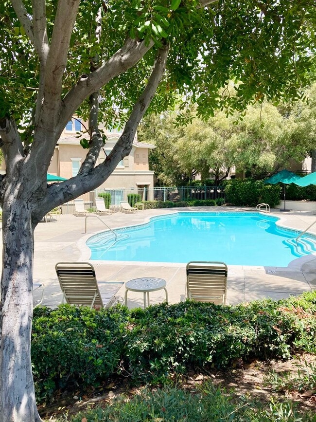 Building Photo - Beautiful Condo Available in Murrieta